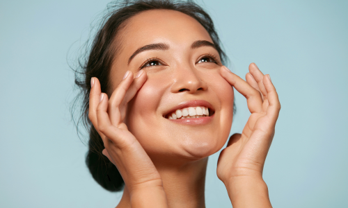 Comment raffermir la peau du visage naturellement ?