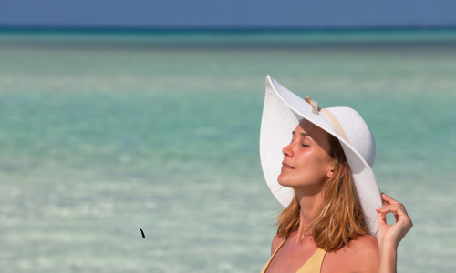 Anti-âge : quels actifs éviter au soleil ?