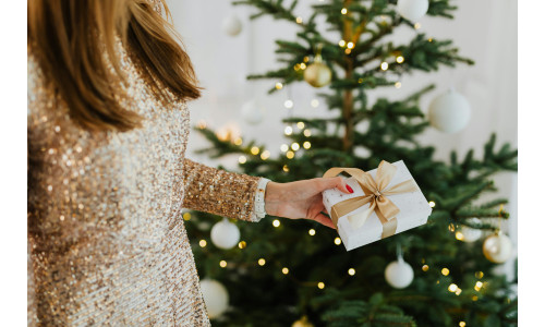 Idées cadeaux bien-être pour le Black Friday : les meilleurs coffrets beauté à offrir